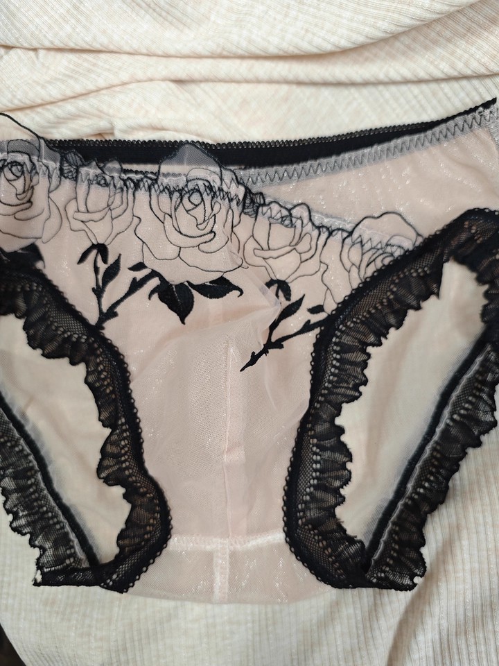 Men's Elegant Embroidery Lace  - Pouch Boxer Pouch recension och pris